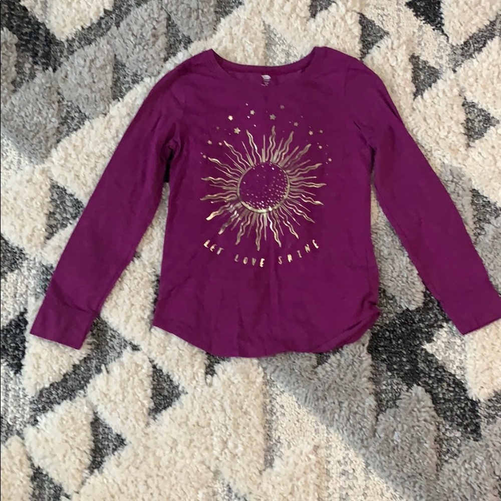 Old Navy long sleeve tee
